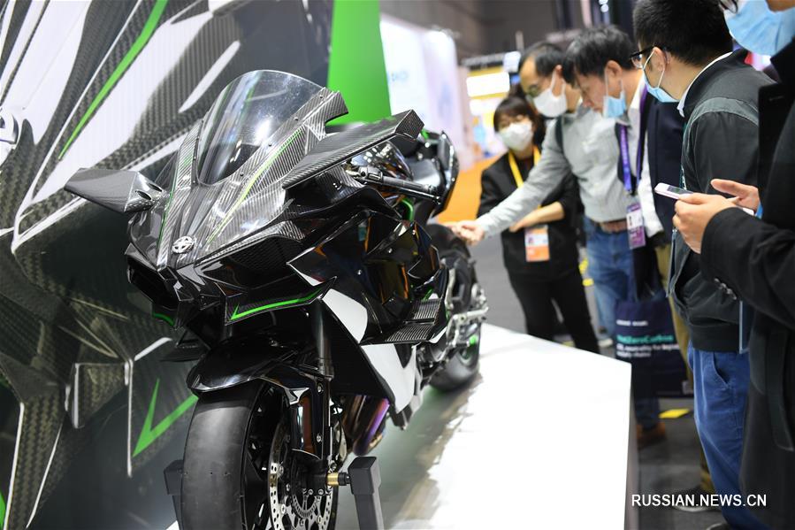 Передовое техническое оборудование на 3-м Китайском международном импортном ЭКСПО