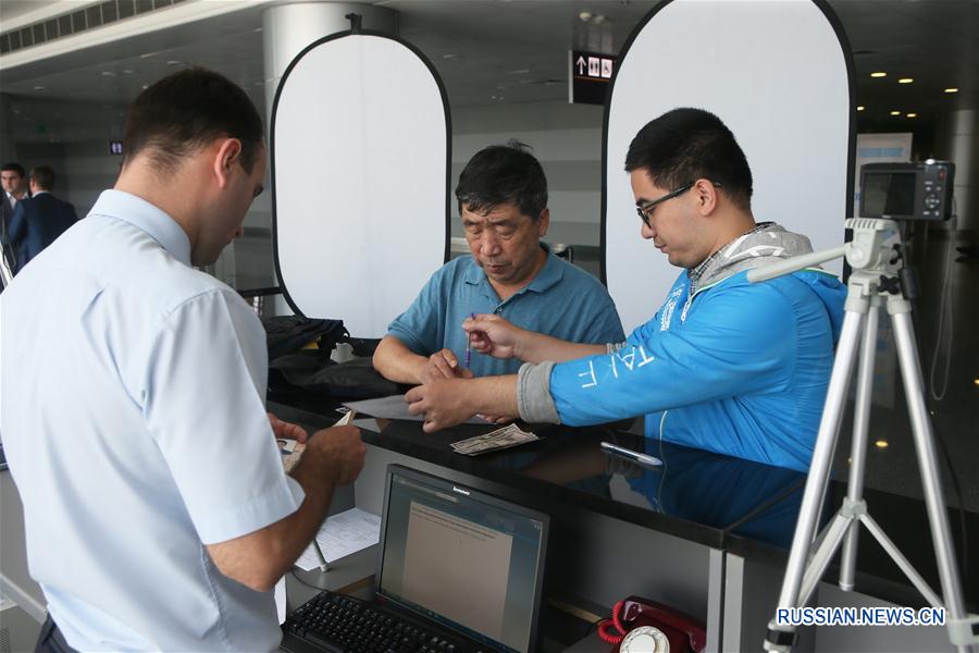 В международном аэропорту Киева начал действовать упрощенный порядок выдачи виз для граждан Китая