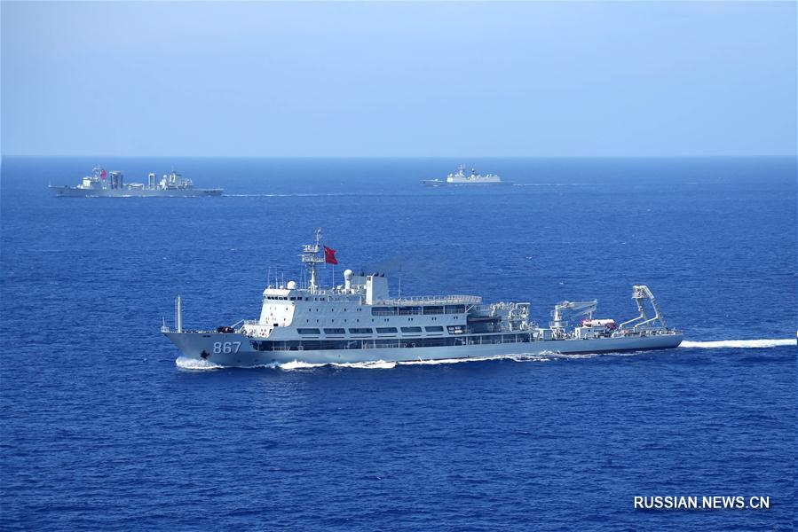Совместная тренировка кораблей ВМС Китая и США в западной части Тихого океана