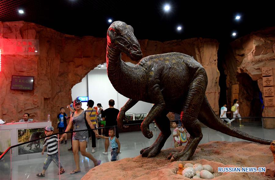 Парк динозавров Сися в провинции Хэнань