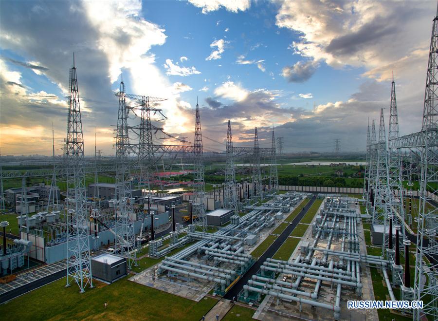 На востоке Китая завершено строительство сверхвысоковольтной трансформаторной станции "Дунъу"