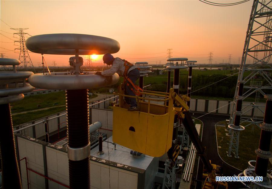 На востоке Китая завершено строительство сверхвысоковольтной трансформаторной станции "Дунъу"