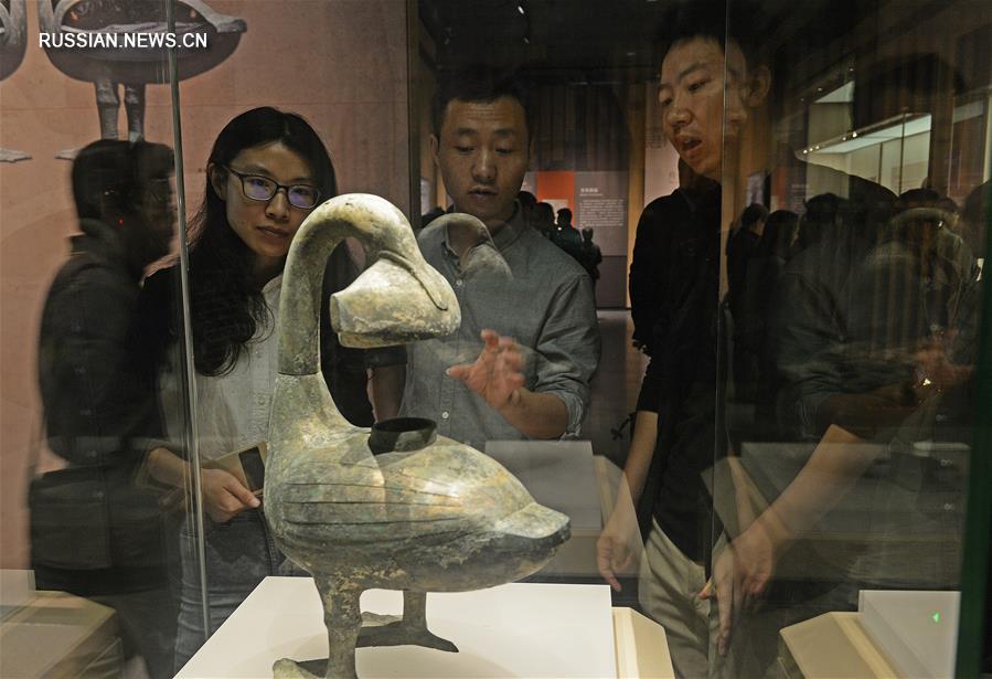 В Наньчане открылась выставка реликвий из могилы Хайхунь-хоу