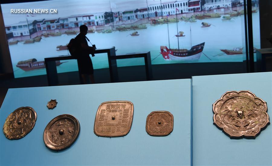 В Сянгане открывается выставка "Через моря и океаны: китайский морской Шелковый путь. Точка. Линия. Плоскость"