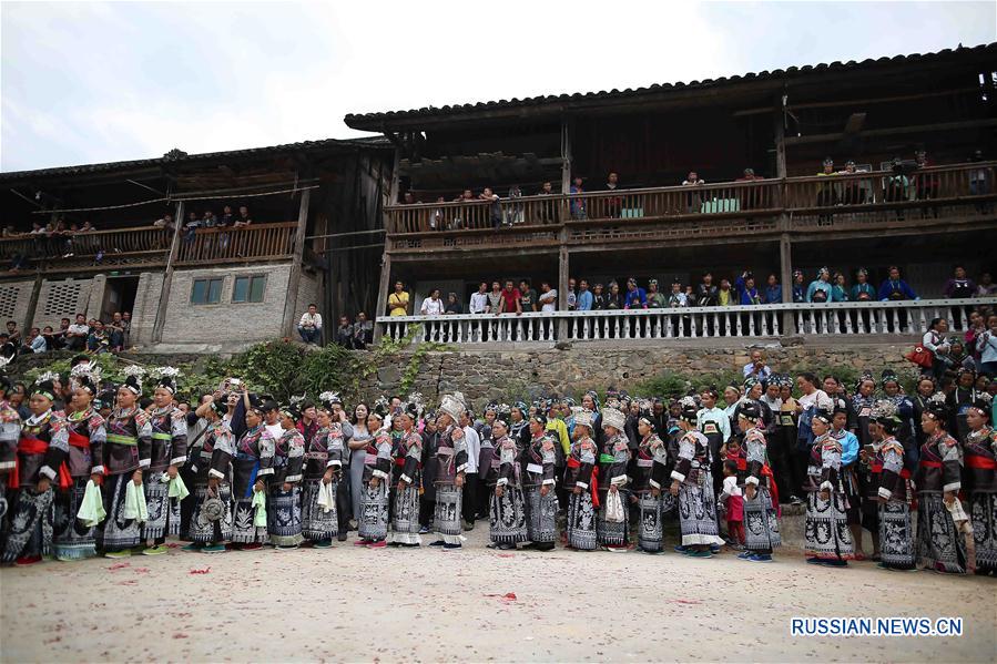 Праздник народности мяо "Чисиньцзе" в провинции Гуйчжоу
