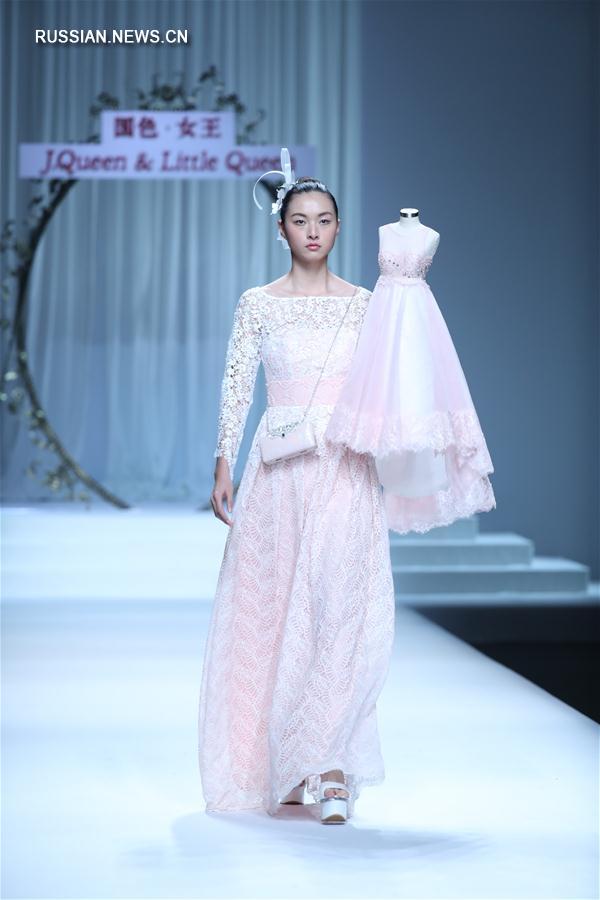 На Китайской международной неделе моды представлена коллекция дизайнера Се Цзяци
