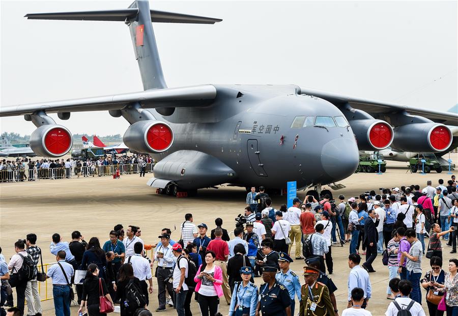 Чжухайский авиасалон: китайский военно-транспортный самолет "Юнь-20"