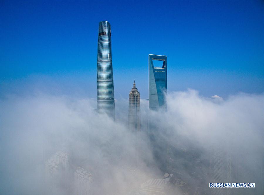 В Шанхае объявлено "оранжевое" предупреждение об угрозе густого тумана