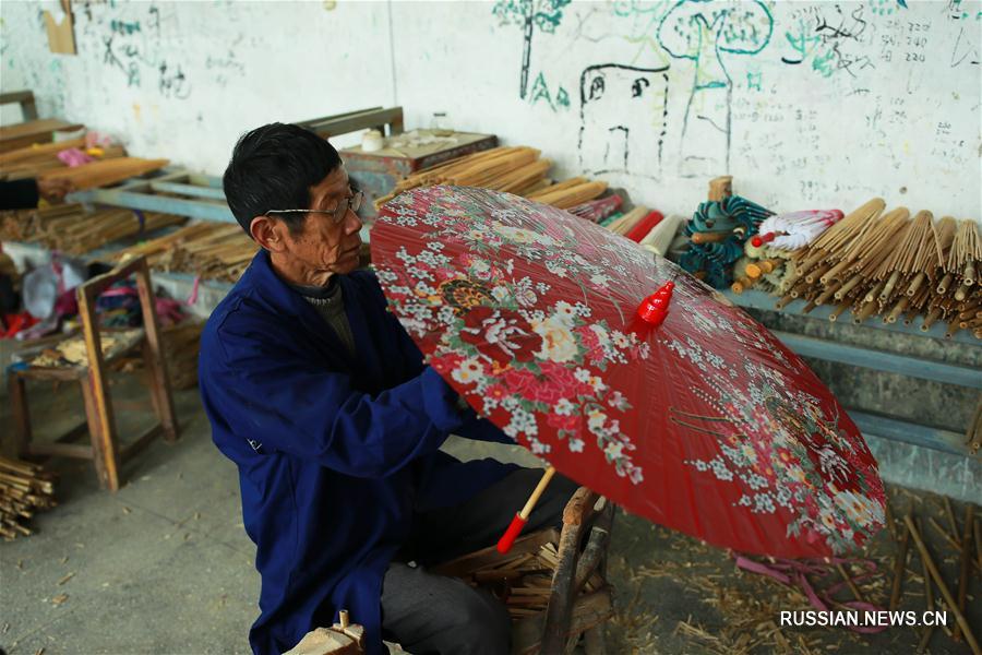 Бумажные зонтики из Цзялу -- узнаваемый образ Китая