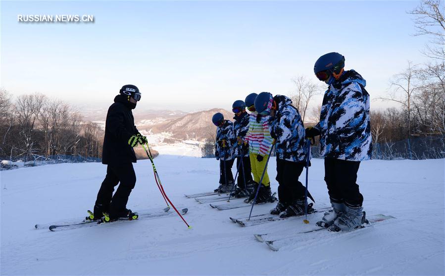 Победа над собой -- Тренировки лыжников-инвалидов в снежных горах провинции Хэйлунцзян
