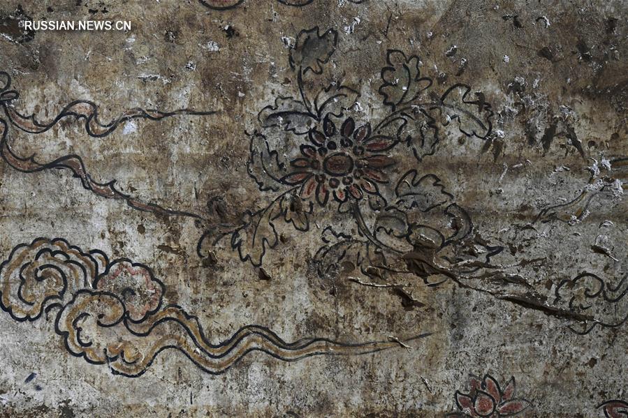 В провинции Хэнань обнаружена усыпальница с настенными росписями члена минского императорского дома