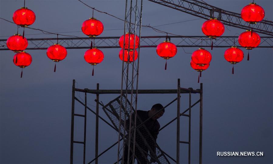 Праздничная иллюминация в честь китайского Нового года