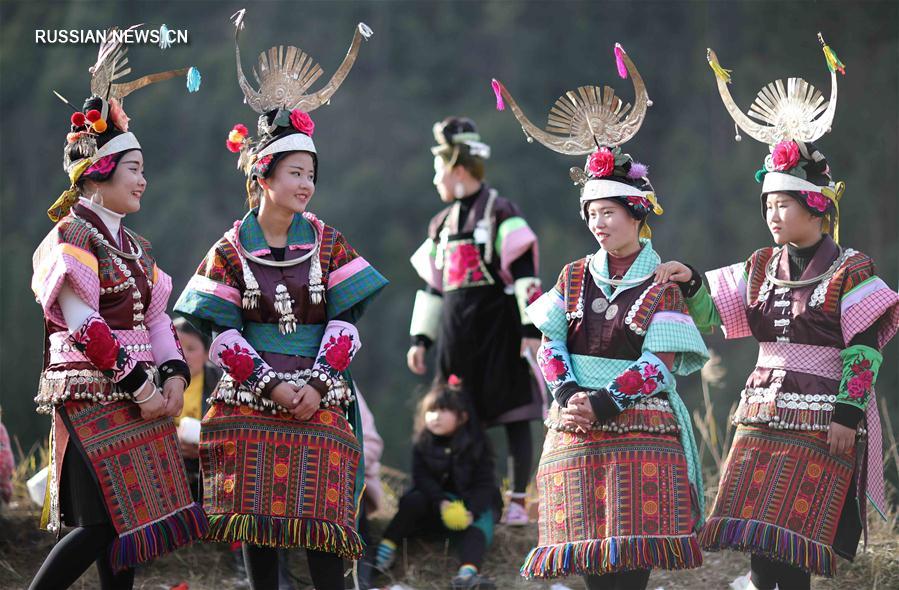 Ежегодный мяоский фестиваль Ванхуэй в деревне Ваньчжай