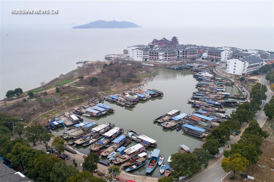 На озере Чаоху в провинции Аньхой начался сезонный мораторий на рыбную ловлю