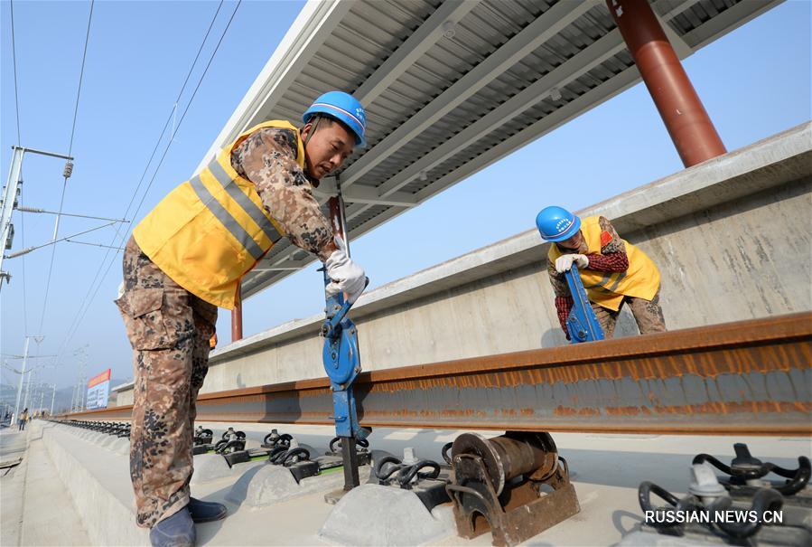 В провинции Шэньси завершено сооружение шэньсийского участка скоростной железной дороги Сиань -- Чэнду