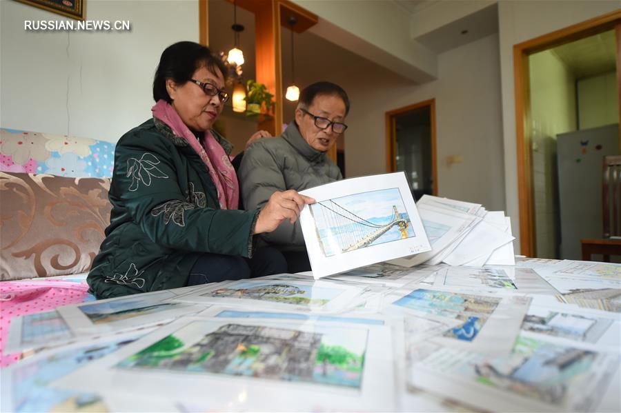 Объездившая весь мир пожилая супружеская чета из Китая запечатлела свои путешествия на рисунках