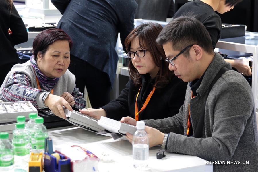 В Сянгане открылась 34-я Международная выставка ювелирных изделий