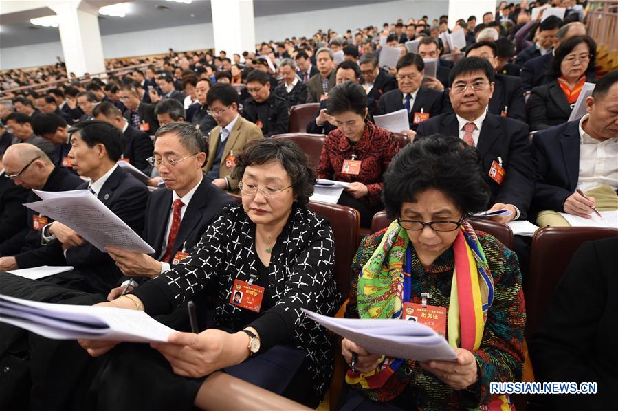 /Сессии ВСНП и ВК НПКСК/ B Пекине открылась 5-я сессия ВСНП 12-го созыва 