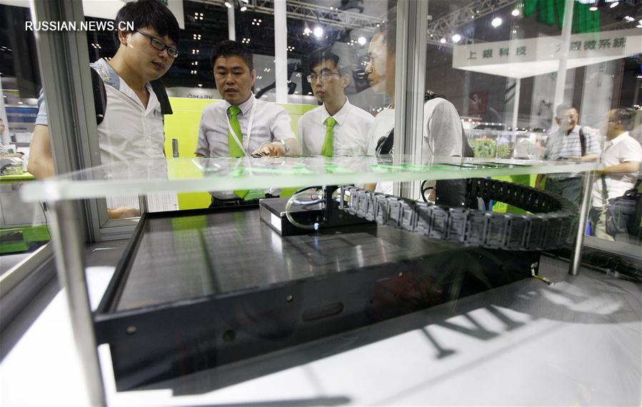 В Шанхае открылась выставка роботов
