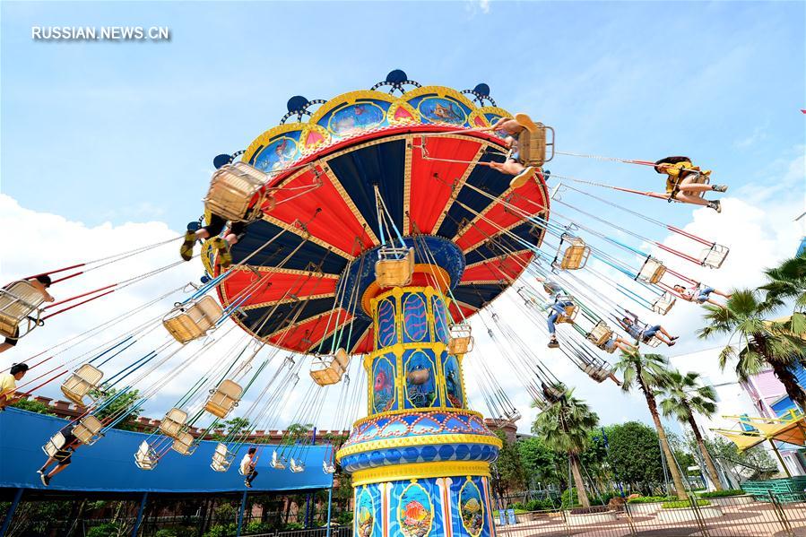 В Лючжоу открылся новый парк развлечений