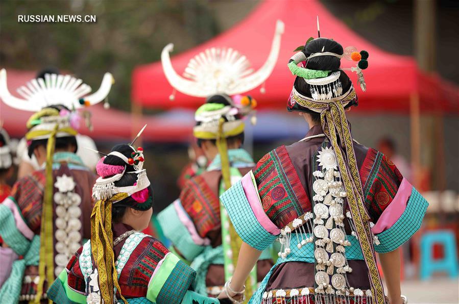 Фестиваль народности мяо в уезде Даньчжай провинции Гуйчжоу