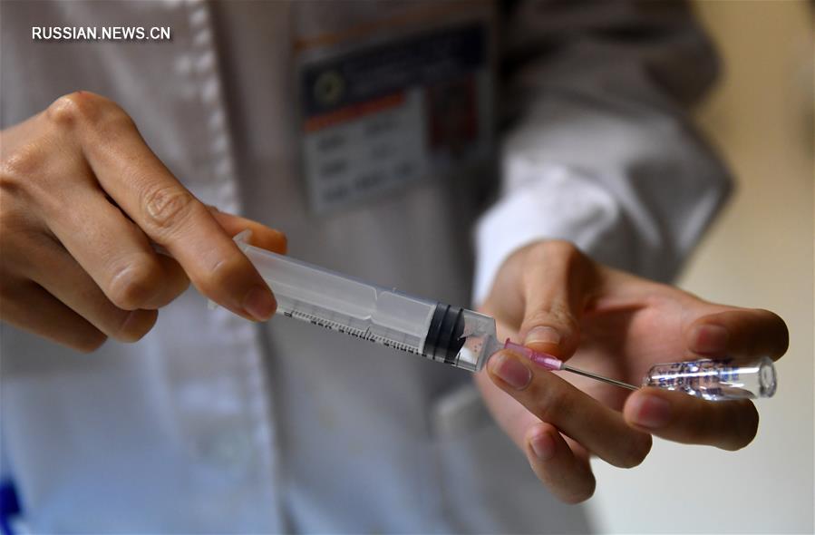 Китай заявил о практически "нулевом показателе" случаев инфицирования ВИЧ при переливании  крови