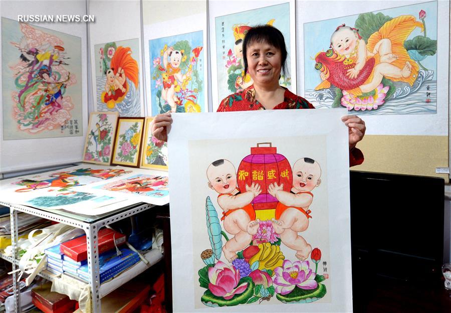 Хуан Ин -- хэбэйская рисовальщица традиционных новогодних картинок няньхуа