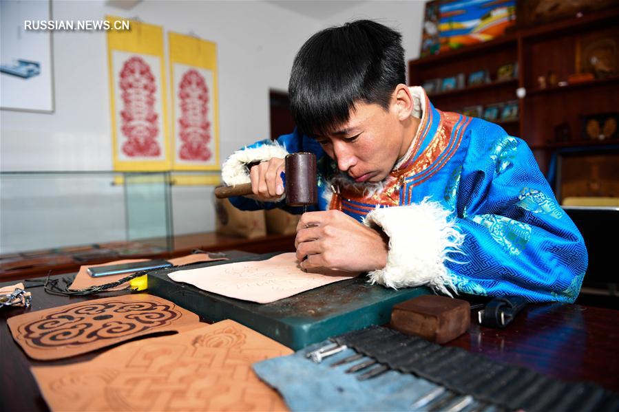 Во Внутренней Монголии организованы бесплатные курсы национальных ремеслел