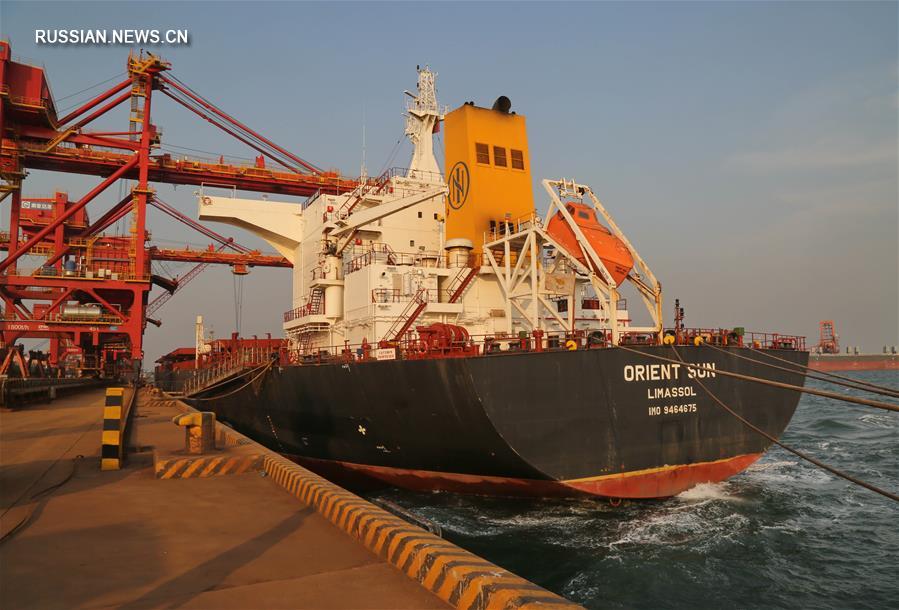 В 2017 году грузооборот трех крупных портов пров. Хэбэй превысил 1 млрд тонн