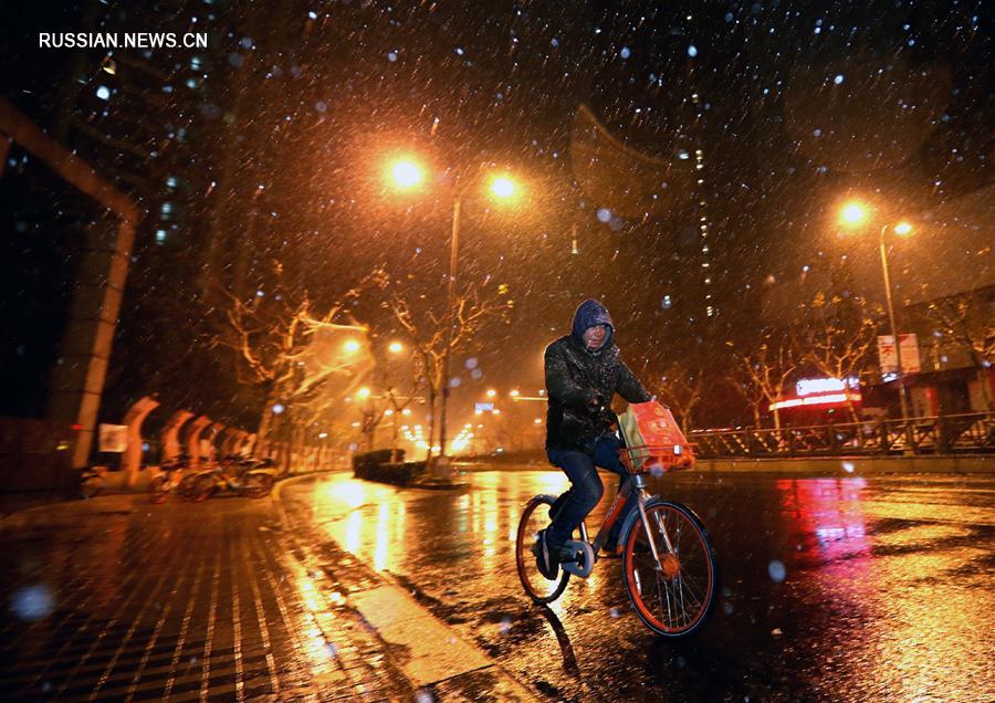 В Шанхае выпал первый снег