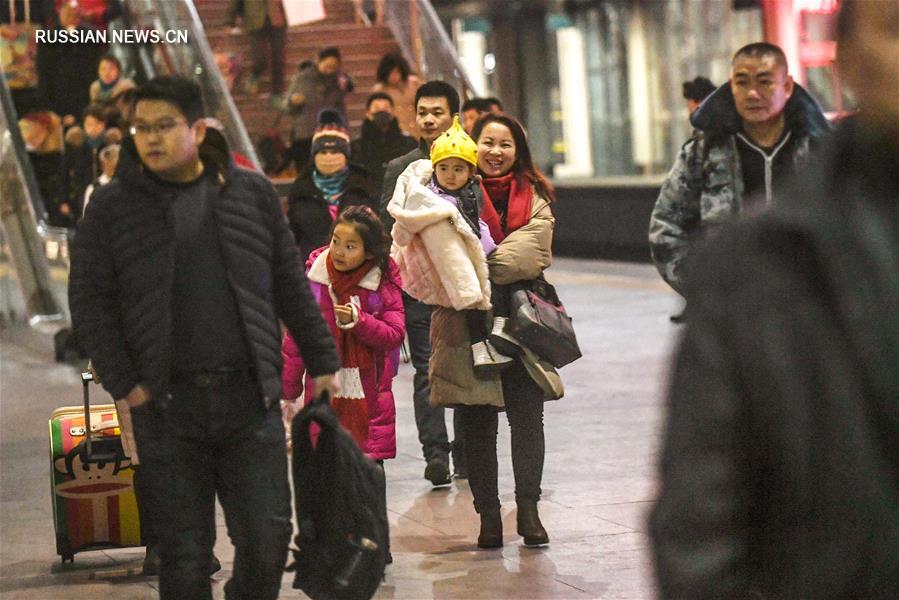 В Китае стартовал Чуньюнь - сезон новогодних пассажироперевозок