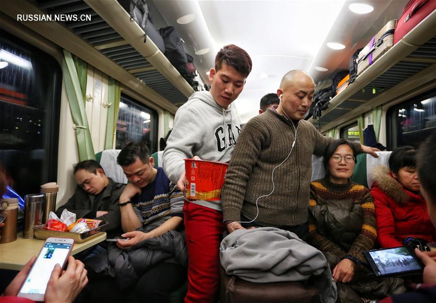 За первые 12 дней особого режима работы транспорта в связи с Праздником Весны железнодорожный  пассажирооборот в Китае превысил 100 млн человек 
