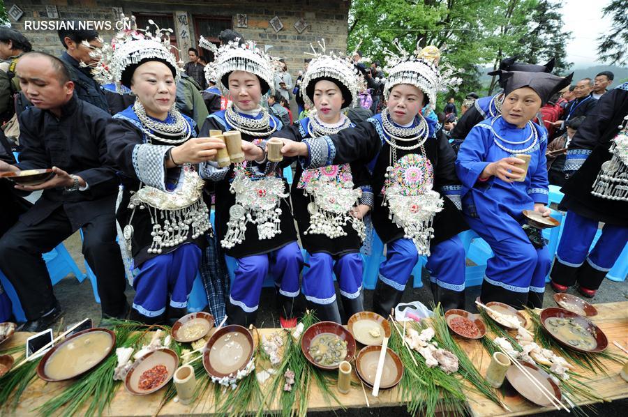 Фестиваль любовных песен народности мяо в провинции Гуйчжоу