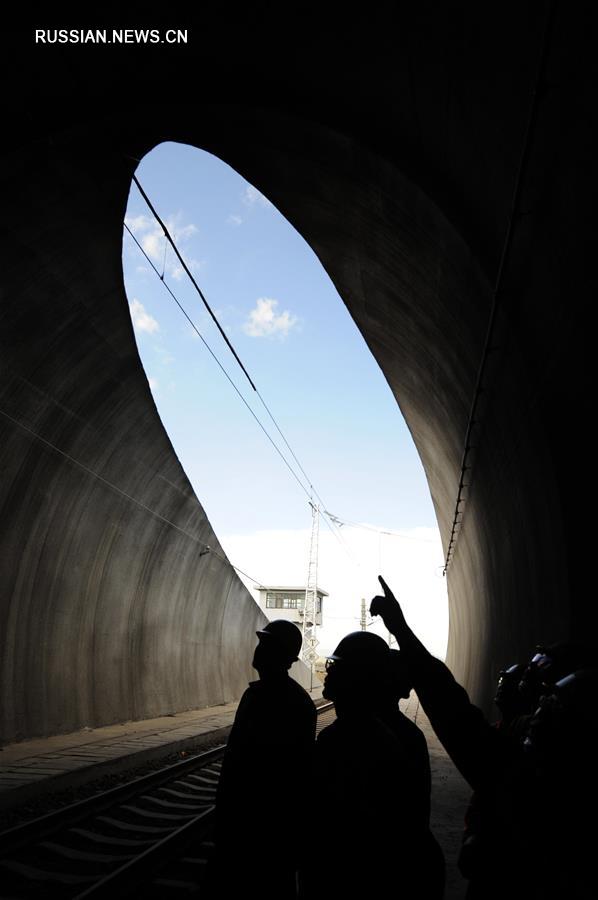 Синьгуаньцзяо - самый длинный в мире высокогорный ж/д тоннель