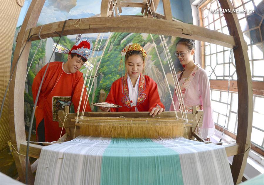 В Китае радостно встречают традиционный праздник Циси