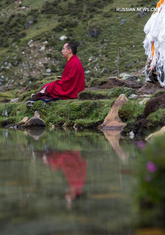 Панчен-лама 11-й поклонился священному озеру Лхамо Лхацо