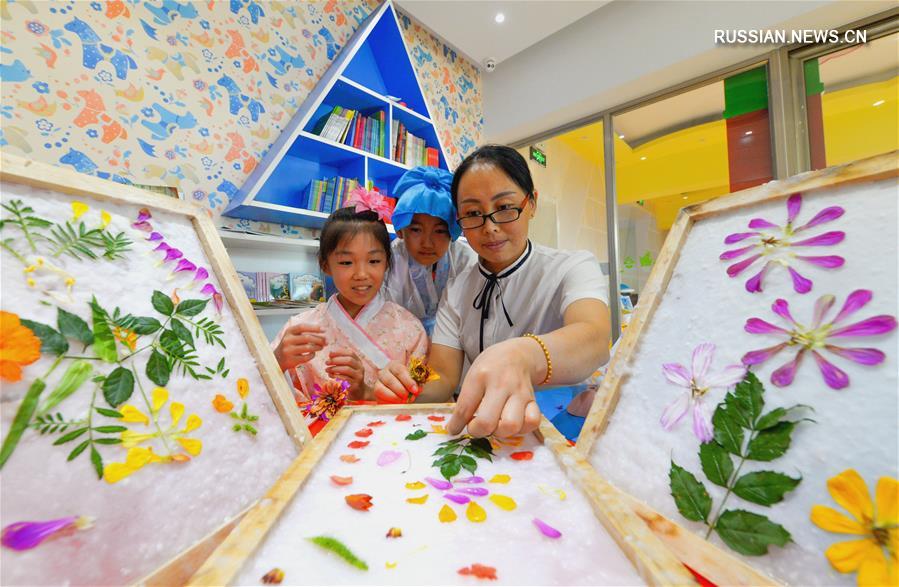 Традиционное искусство изготовления бумаги покорило школьников из провинции Хэбэй