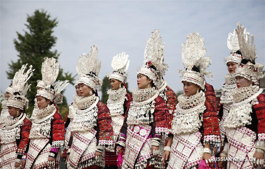 В провинции Гуйчжоу началась неделя культурных мероприятий в честь богини красоты народности мяо Янъаша