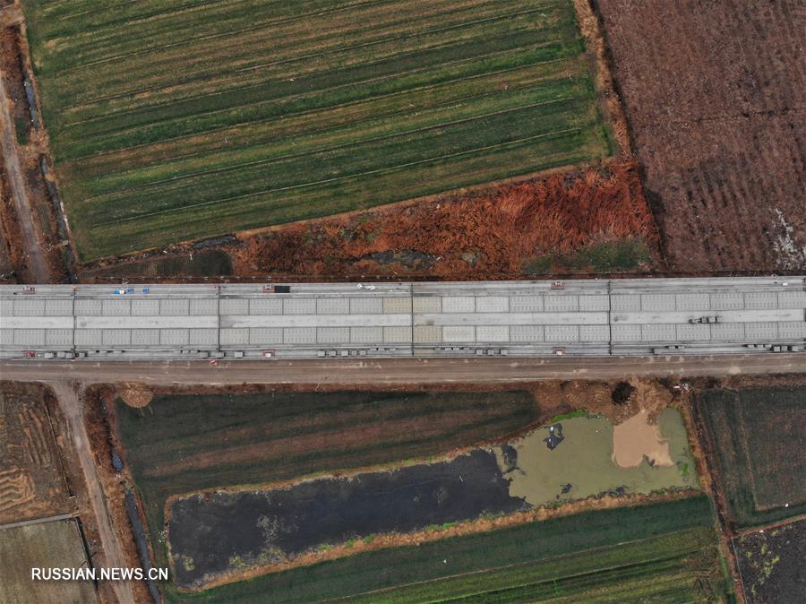 На линьийском участке ВСЖД "Лунань" полностью завершена безбалластная укладка рельсов