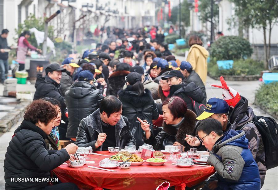 Кулинарная культура с местной спецификой помогает развивать сельский туризм в поселке Ляньхуа