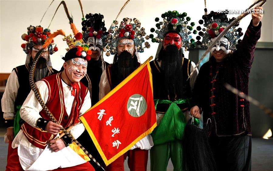 Шэхо -- традиционное праздничное шествие на севере Китая