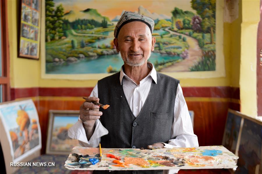 Художник из синьцзянской деревни следует за своей мечтой