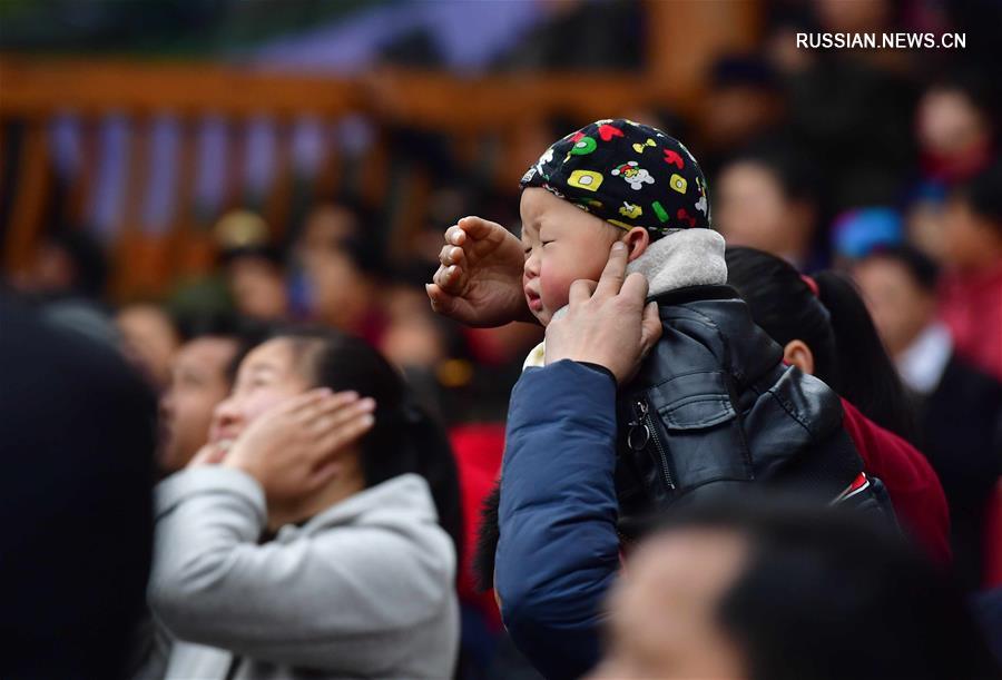 Празднование второго дня второго лунного месяца в уезде Жуншуй