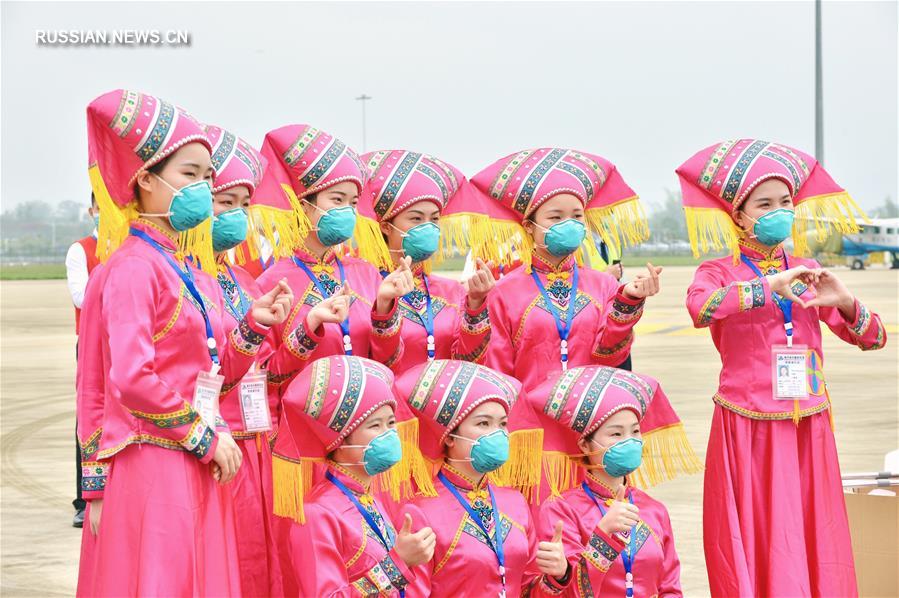 Часть направленных в г. Шиянь пров. Хубэй медиков из ГЧАР вернулась в г. Наньнин