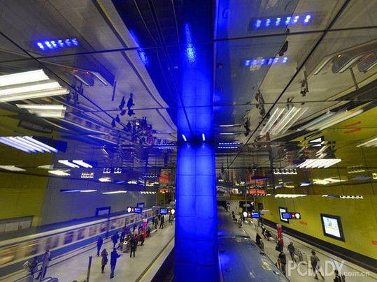 Самые красивые станции метро мира