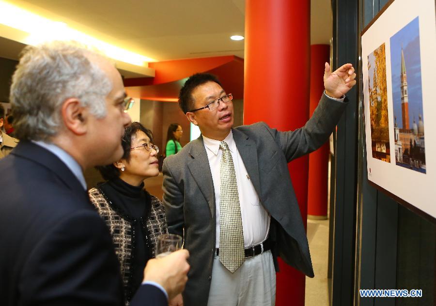 （XHDW）（2）《苏州&middot;威尼斯水城故事》图片展在布鲁塞尔开幕