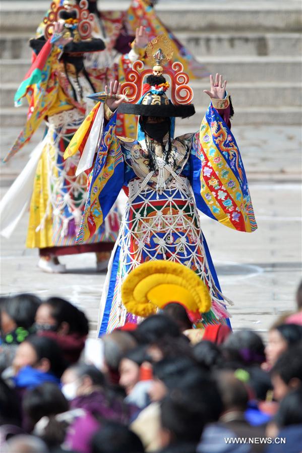 CHINA-GANSU-XIAHE-LABRANG MONASTERY-RELIGIOUS DANCE (CN)