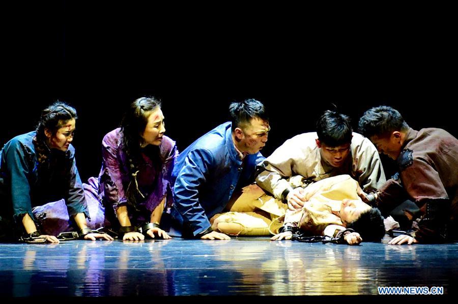 （文化）（3）话剧《雨花台》在北京大学上演