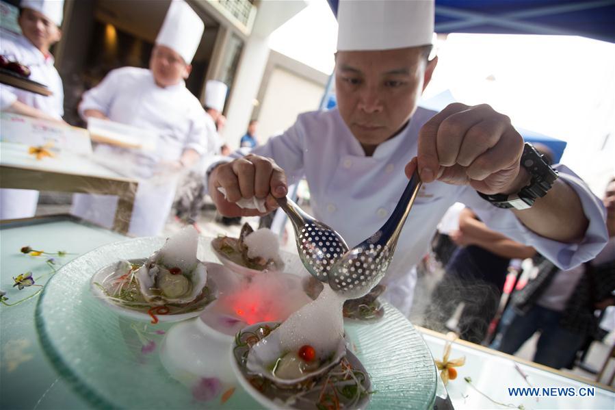 （晚报）（1）澳门烹饪协会举办珍馐100味群英荟