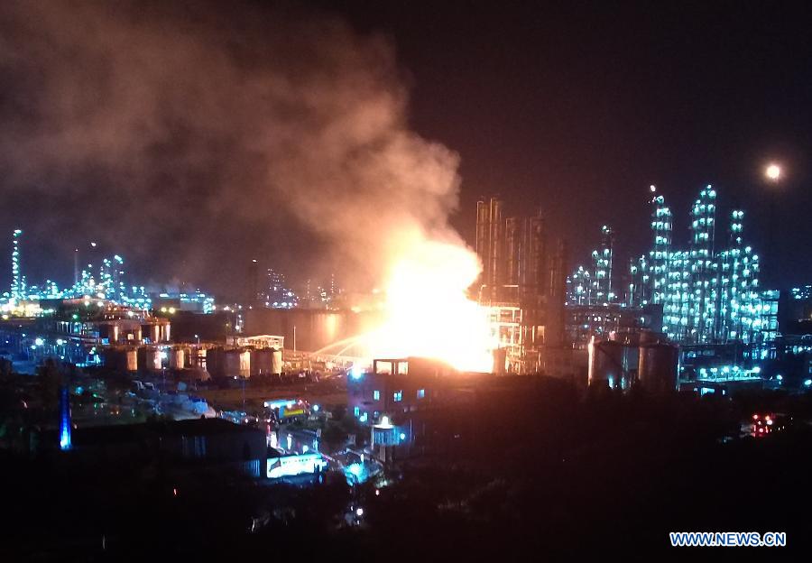 （突发事件）（3）南京德纳化工厂发生爆炸